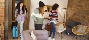 Lire la suite à propos de l’article La loi « anti-Airbnb » est définitivement adoptée !
